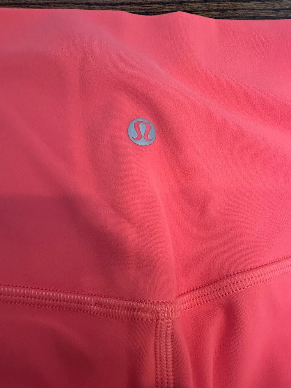 Lululemon Women’s Sz. 6 7/8 Coral Pink High-Waist Leggings NWOT - Picture 3 of 4
